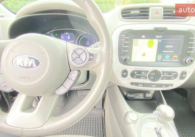Черный Киа Soul, объемом двигателя 0 л и пробегом 82 тыс. км за 7499 $, фото 14 на Automoto.ua