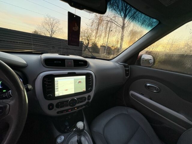 Черный Киа Soul, объемом двигателя 0 л и пробегом 134 тыс. км за 5600 $, фото 19 на Automoto.ua