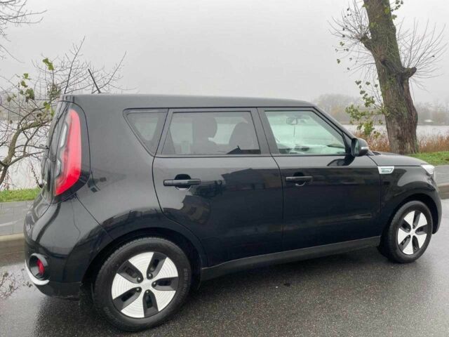 Черный Киа Soul, объемом двигателя 0 л и пробегом 149 тыс. км за 5800 $, фото 3 на Automoto.ua