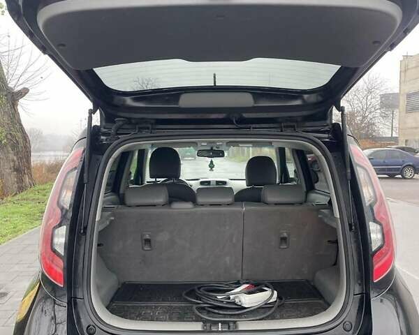 Черный Киа Soul, объемом двигателя 0 л и пробегом 149 тыс. км за 5800 $, фото 14 на Automoto.ua