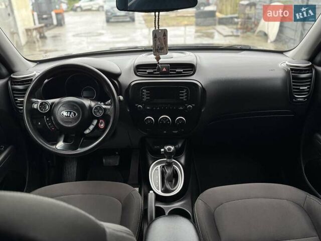 Черный Киа Soul, объемом двигателя 1.59 л и пробегом 153 тыс. км за 9500 $, фото 11 на Automoto.ua