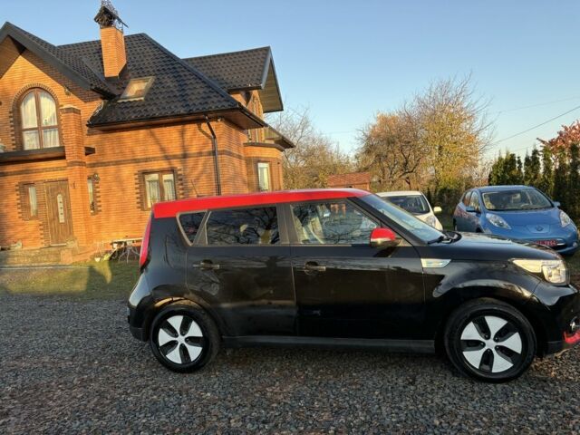 Черный Киа Soul, объемом двигателя 0 л и пробегом 134 тыс. км за 5600 $, фото 1 на Automoto.ua