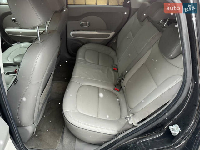 Чорний Кіа Soul, об'ємом двигуна 0 л та пробігом 159 тис. км за 8300 $, фото 21 на Automoto.ua