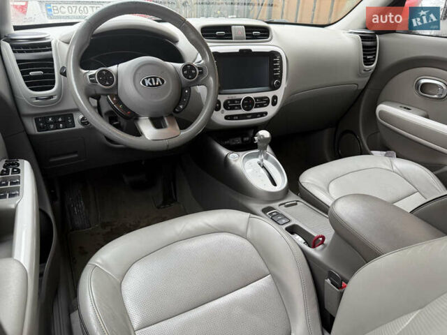 Чорний Кіа Soul, об'ємом двигуна 0 л та пробігом 159 тис. км за 8300 $, фото 20 на Automoto.ua