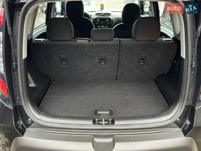 Черный Киа Soul, объемом двигателя 1.59 л и пробегом 153 тыс. км за 9500 $, фото 20 на Automoto.ua