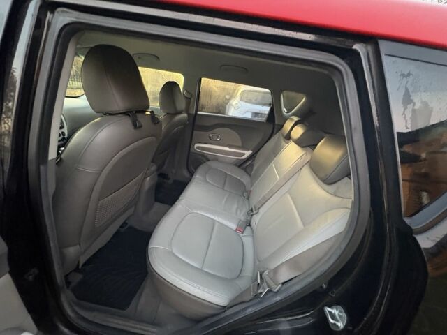 Черный Киа Soul, объемом двигателя 0 л и пробегом 134 тыс. км за 5600 $, фото 16 на Automoto.ua
