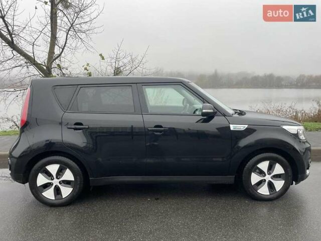 Черный Киа Soul, объемом двигателя 0 л и пробегом 149 тыс. км за 5800 $, фото 7 на Automoto.ua