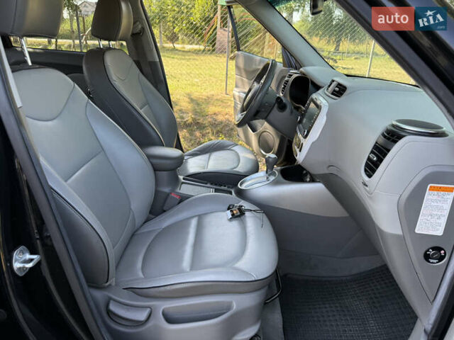 Чорний Кіа Soul, об'ємом двигуна 0 л та пробігом 37 тис. км за 6799 $, фото 55 на Automoto.ua