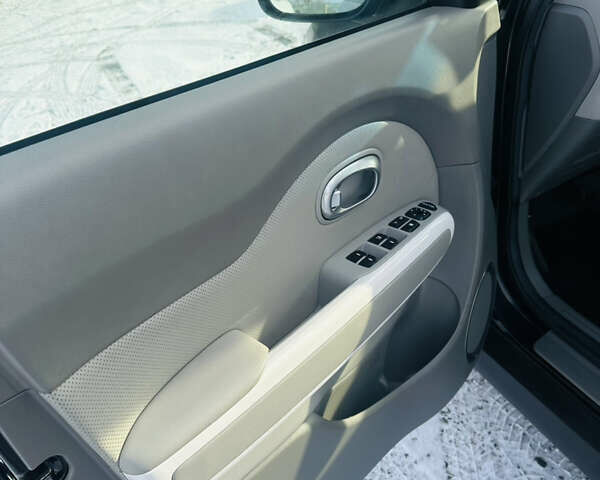 Чорний Кіа Soul, об'ємом двигуна 0 л та пробігом 79 тис. км за 8690 $, фото 19 на Automoto.ua