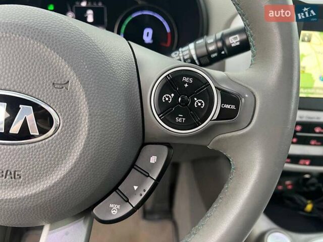 Черный Киа Soul, объемом двигателя 0 л и пробегом 100 тыс. км за 9790 $, фото 22 на Automoto.ua