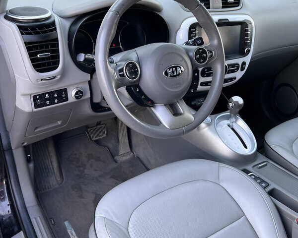 Черный Киа Soul, объемом двигателя 0 л и пробегом 125 тыс. км за 6200 $, фото 15 на Automoto.ua