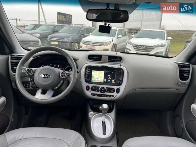 Черный Киа Soul, объемом двигателя 0 л и пробегом 100 тыс. км за 9790 $, фото 35 на Automoto.ua