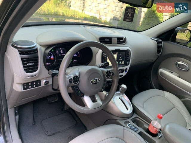 Черный Киа Soul, объемом двигателя 0 л и пробегом 158 тыс. км за 5999 $, фото 11 на Automoto.ua
