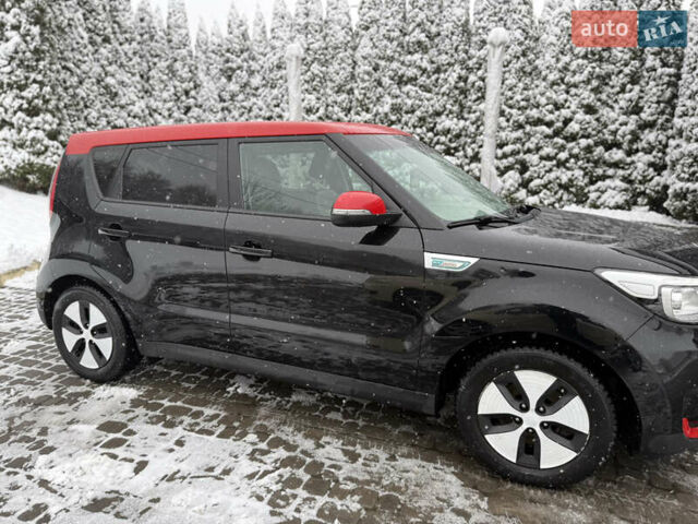 Чорний Кіа Soul, об'ємом двигуна 0 л та пробігом 159 тис. км за 8300 $, фото 11 на Automoto.ua