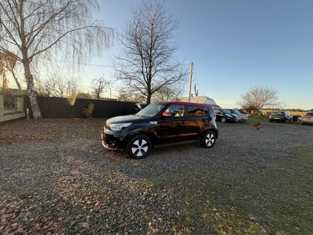 Черный Киа Soul, объемом двигателя 0 л и пробегом 134 тыс. км за 5600 $, фото 7 на Automoto.ua