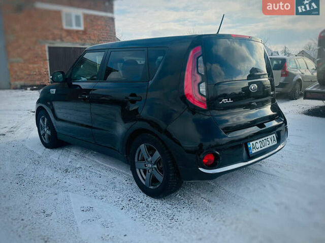 Чорний Кіа Soul, об'ємом двигуна 0 л та пробігом 79 тис. км за 8690 $, фото 5 на Automoto.ua