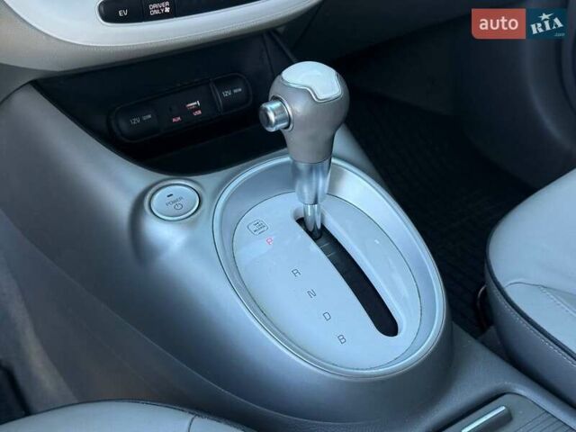 Черный Киа Soul, объемом двигателя 0 л и пробегом 175 тыс. км за 6400 $, фото 29 на Automoto.ua
