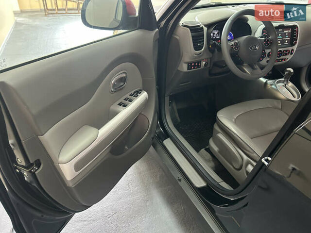 Черный Киа Soul, объемом двигателя 0 л и пробегом 95 тыс. км за 6999 $, фото 6 на Automoto.ua