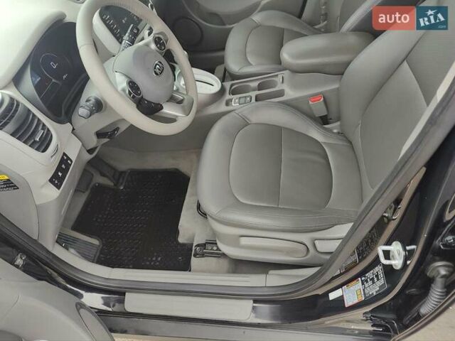 Чорний Кіа Soul, об'ємом двигуна 0 л та пробігом 124 тис. км за 11000 $, фото 19 на Automoto.ua