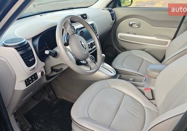 Чорний Кіа Soul, об'ємом двигуна 0 л та пробігом 188 тис. км за 8300 $, фото 2 на Automoto.ua