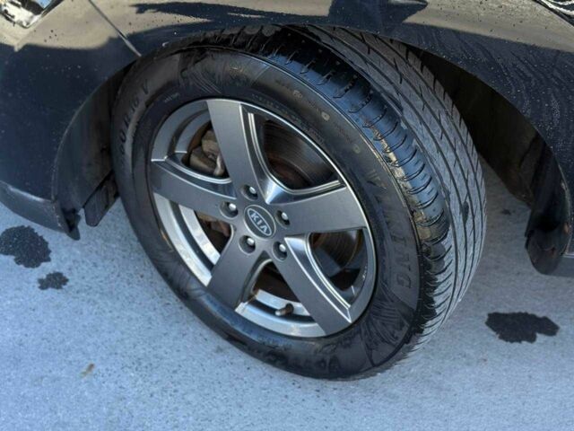 Чорний Кіа Soul, об'ємом двигуна 0 л та пробігом 175 тис. км за 6600 $, фото 2 на Automoto.ua