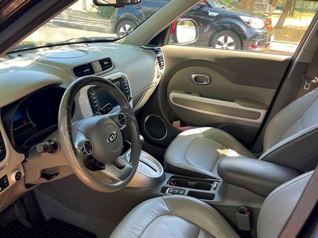 Черный Киа Soul, объемом двигателя 0 л и пробегом 116 тыс. км за 10500 $, фото 3 на Automoto.ua