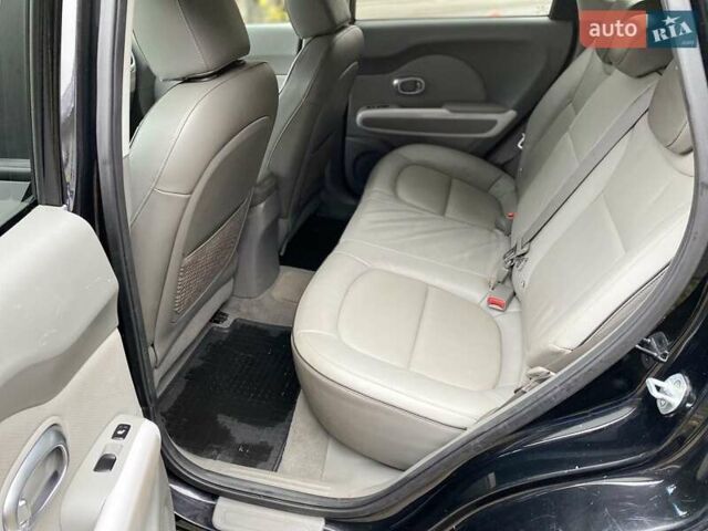 Черный Киа Soul, объемом двигателя 0 л и пробегом 130 тыс. км за 6099 $, фото 17 на Automoto.ua