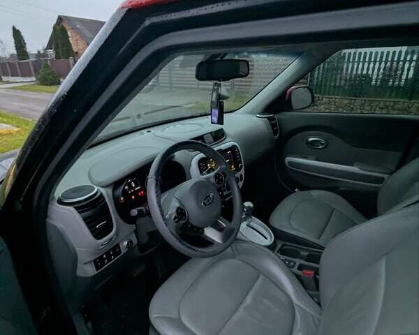 Черный Киа Soul, объемом двигателя 0 л и пробегом 120 тыс. км за 6700 $, фото 6 на Automoto.ua