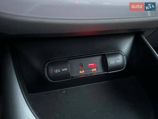 Черный Киа Soul, объемом двигателя 0 л и пробегом 100 тыс. км за 8790 $, фото 18 на Automoto.ua