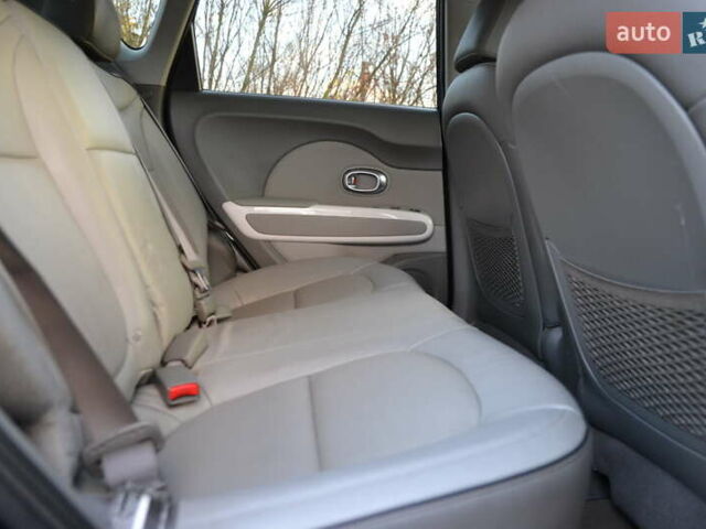 Чорний Кіа Soul, об'ємом двигуна 0 л та пробігом 126 тис. км за 6700 $, фото 20 на Automoto.ua