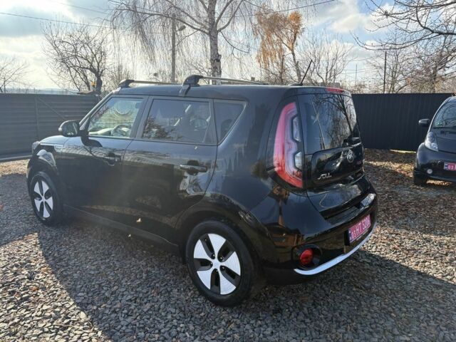 Чорний Кіа Soul, об'ємом двигуна 0 л та пробігом 139 тис. км за 5900 $, фото 5 на Automoto.ua
