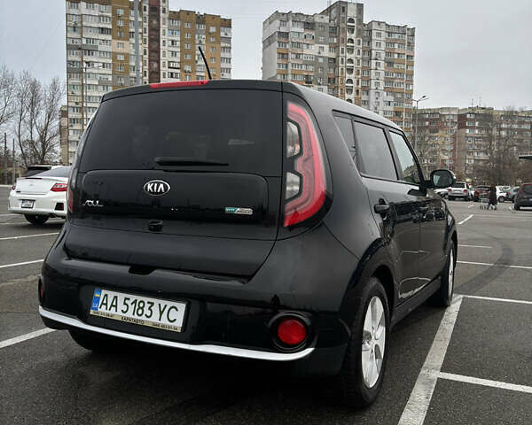 Черный Киа Soul, объемом двигателя 0 л и пробегом 100 тыс. км за 9100 $, фото 3 на Automoto.ua