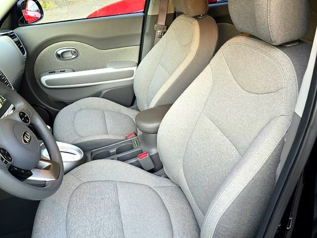 Чорний Кіа Soul, об'ємом двигуна 0 л та пробігом 78 тис. км за 8200 $, фото 2 на Automoto.ua