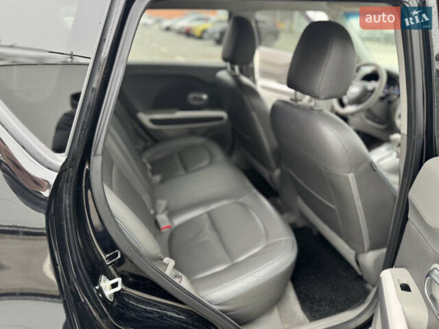 Черный Киа Soul, объемом двигателя 0 л и пробегом 127 тыс. км за 10700 $, фото 19 на Automoto.ua