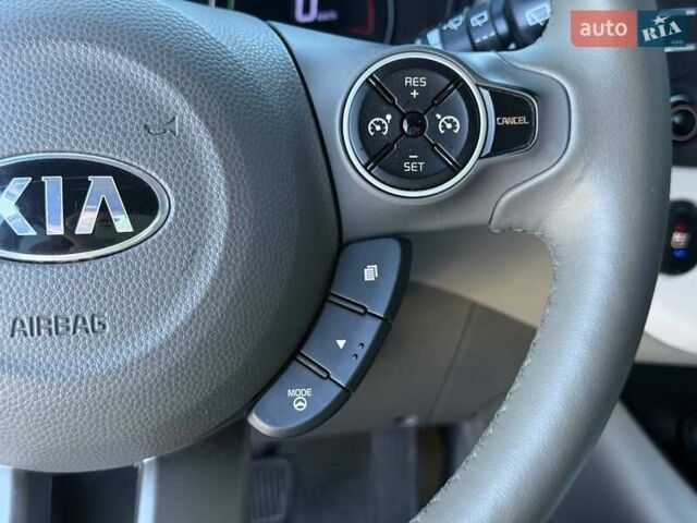 Черный Киа Soul, объемом двигателя 0 л и пробегом 175 тыс. км за 6400 $, фото 24 на Automoto.ua