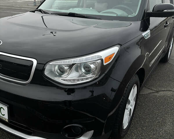 Черный Киа Soul, объемом двигателя 0 л и пробегом 100 тыс. км за 9100 $, фото 7 на Automoto.ua