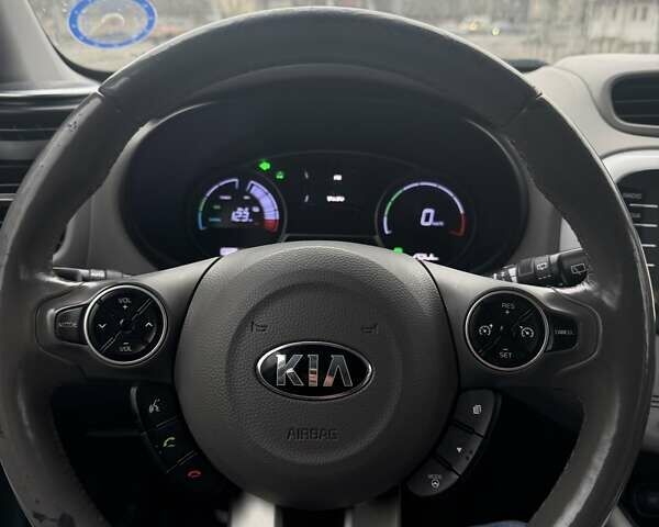 Черный Киа Soul, объемом двигателя 0 л и пробегом 150 тыс. км за 7500 $, фото 6 на Automoto.ua