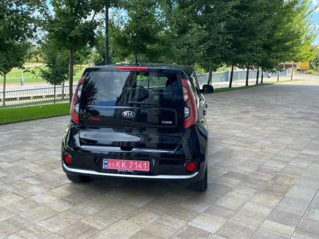 Чорний Кіа Soul, об'ємом двигуна 0 л та пробігом 148 тис. км за 9300 $, фото 6 на Automoto.ua
