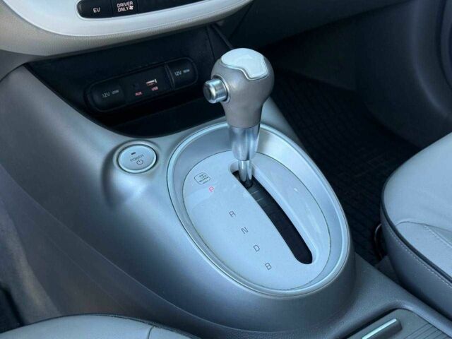 Чорний Кіа Soul, об'ємом двигуна 0 л та пробігом 175 тис. км за 6600 $, фото 19 на Automoto.ua