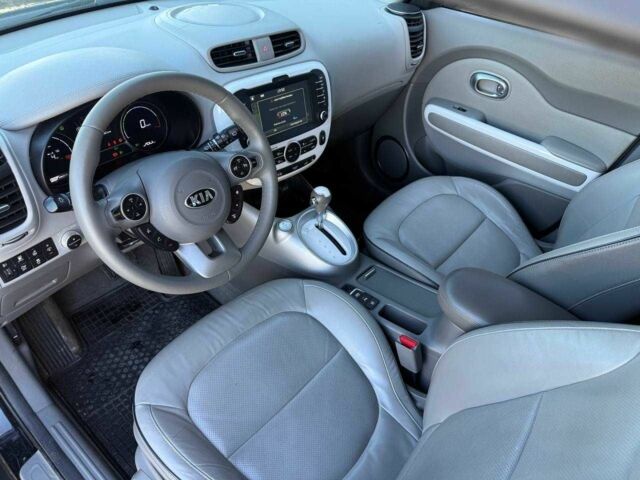 Чорний Кіа Soul, об'ємом двигуна 0 л та пробігом 175 тис. км за 6600 $, фото 13 на Automoto.ua