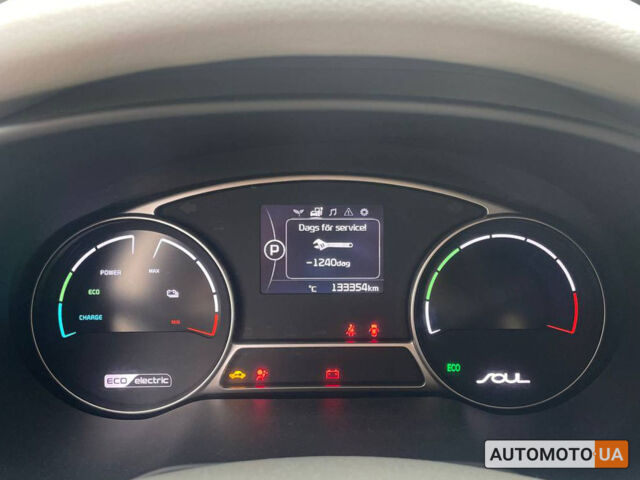 Чорний Кіа Soul, об'ємом двигуна 27 л та пробігом 133 тис. км за 9800 $, фото 9 на Automoto.ua