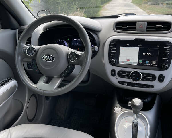 Черный Киа Soul, объемом двигателя 0 л и пробегом 110 тыс. км за 9500 $, фото 18 на Automoto.ua