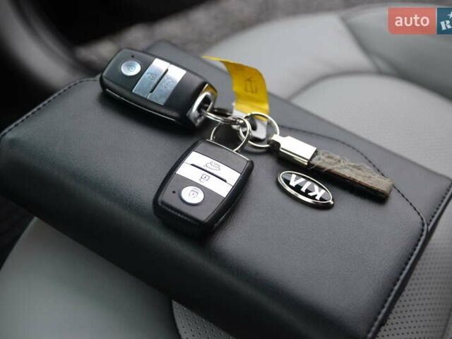Чорний Кіа Soul, об'ємом двигуна 0 л та пробігом 114 тис. км за 7500 $, фото 42 на Automoto.ua