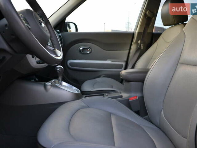 Чорний Кіа Soul, об'ємом двигуна 0 л та пробігом 126 тис. км за 6700 $, фото 13 на Automoto.ua