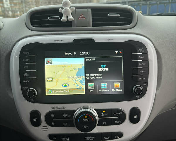 Черный Киа Soul, объемом двигателя 0 л и пробегом 100 тыс. км за 9100 $, фото 24 на Automoto.ua