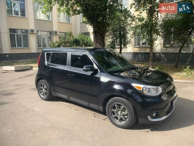 Чорний Кіа Soul, об'ємом двигуна 0 л та пробігом 98 тис. км за 11000 $, фото 5 на Automoto.ua