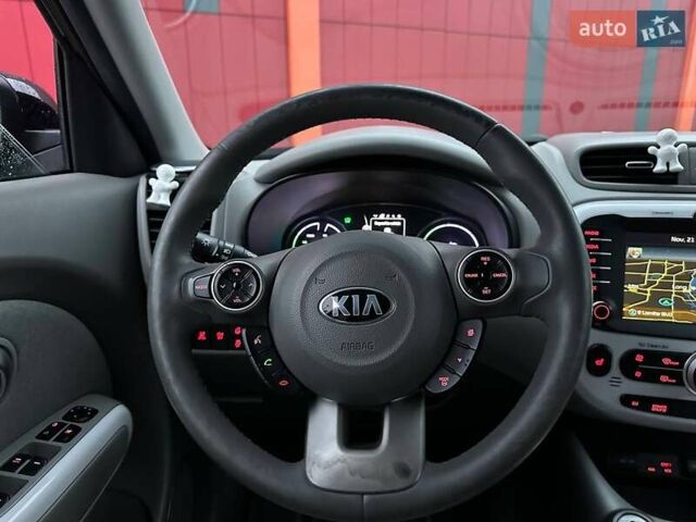 Черный Киа Soul, объемом двигателя 0 л и пробегом 100 тыс. км за 8790 $, фото 14 на Automoto.ua