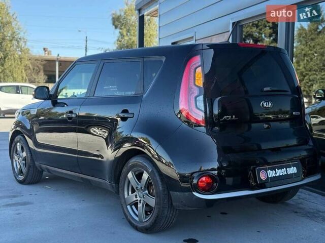 Черный Киа Soul, объемом двигателя 0 л и пробегом 175 тыс. км за 6400 $, фото 5 на Automoto.ua