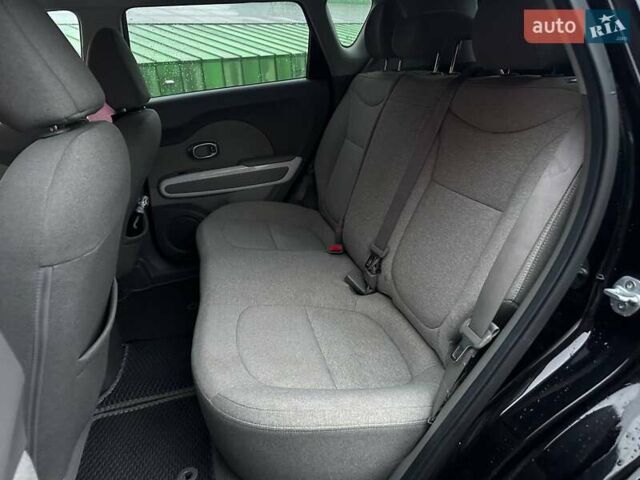 Черный Киа Soul, объемом двигателя 0 л и пробегом 100 тыс. км за 8790 $, фото 9 на Automoto.ua