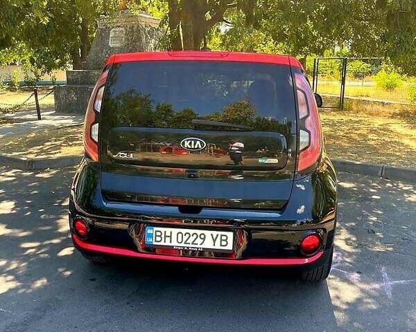 Черный Киа Soul, объемом двигателя 0 л и пробегом 116 тыс. км за 10500 $, фото 9 на Automoto.ua